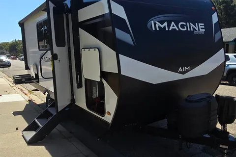 Fun Size Travel Trailer - We deliver, set up & take down.