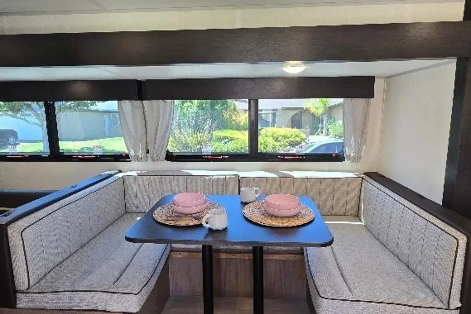 *Please read full Discription* Travel Trailer - We deliver, set up & take down.