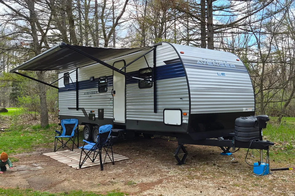 Adams Avenger LE Travel Trailer