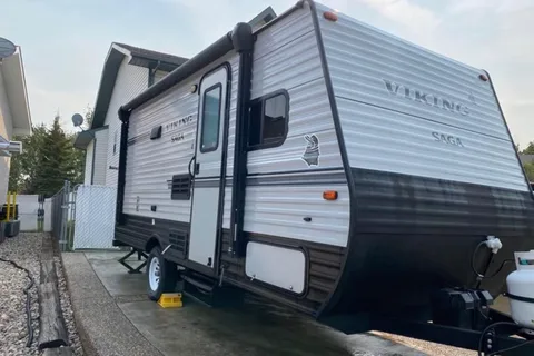 Rachelle's Forest River Viking 17SBH Travel Trailer