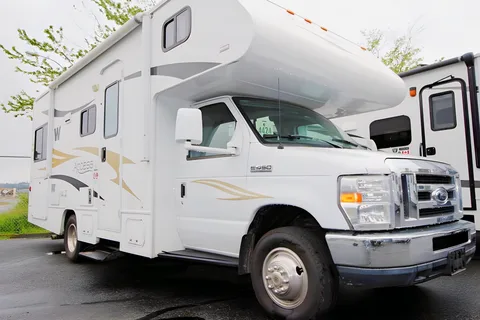 RJ Winnebago Access 24V Class C