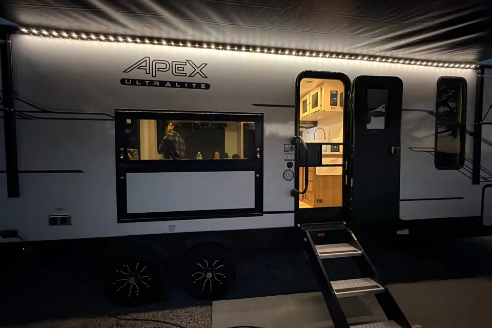 Coachmen Apex ultra lite 246BARV Travel Trailer