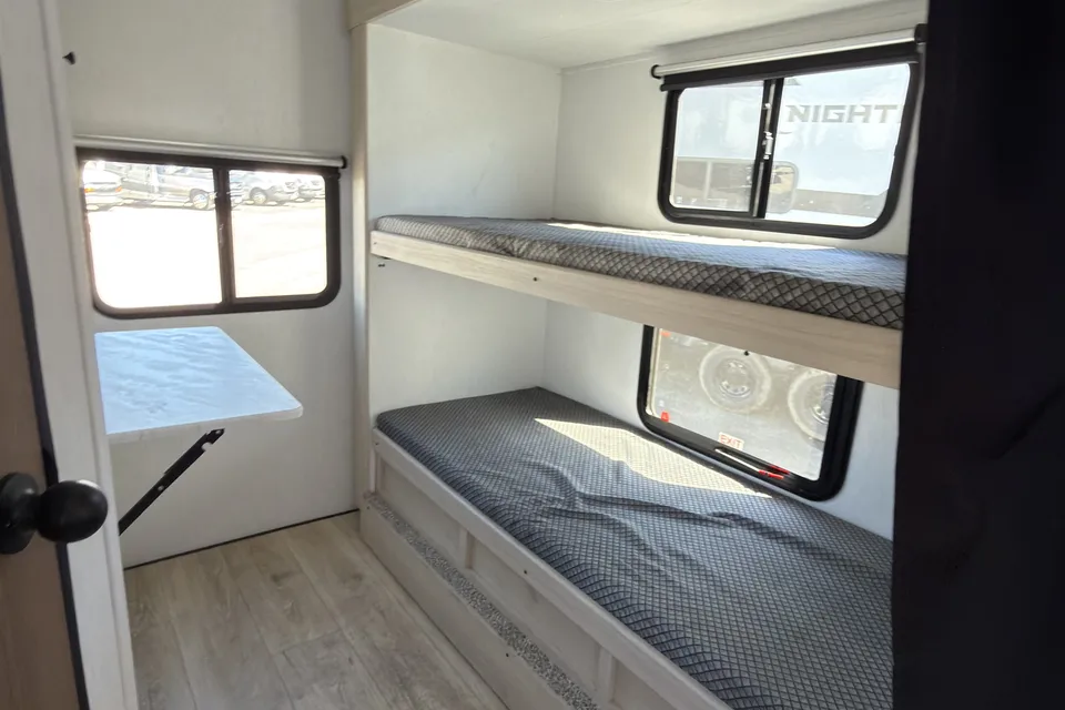 Coachmen Apex ultra lite 246BARV Travel Trailer