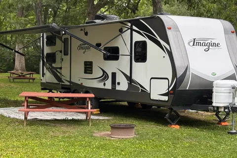 Inochi's Grand Design Imagine - Cozy Camper