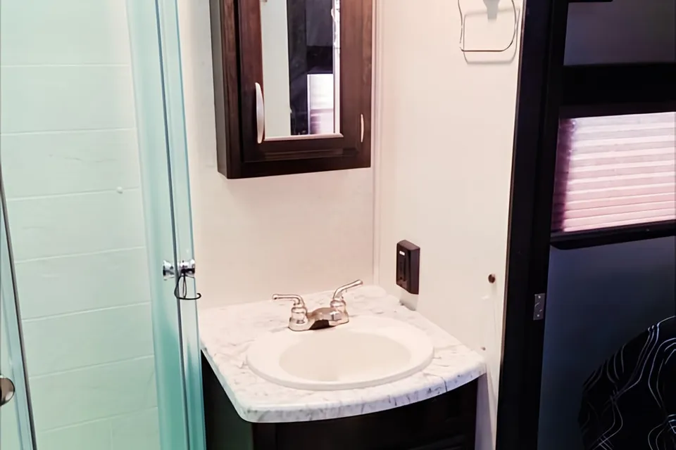 ***Everything Included***2950RL Travel Trailer