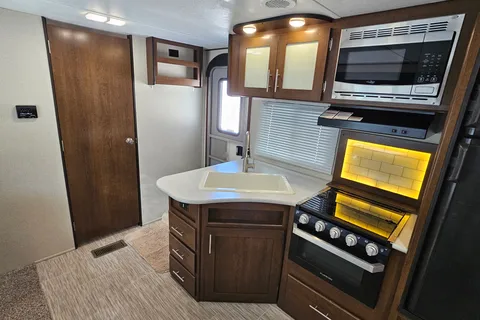 Spacious 2019 Avenger ATI