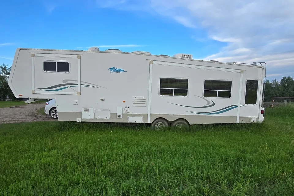 Joseph's Citation Supreme Fifth Wheel