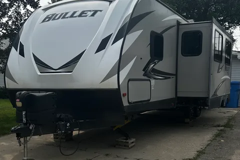Jordan's Keystone Bullet 290BHS Travel Trailer