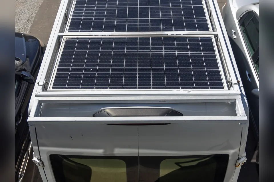 La Transition: Off-Grid Transit Camper | Starlink - Diesel Heat - 600W Solar | Squamish