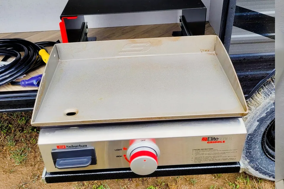 Family camper! Forest River Ozark 1650BHK Travel Trailer