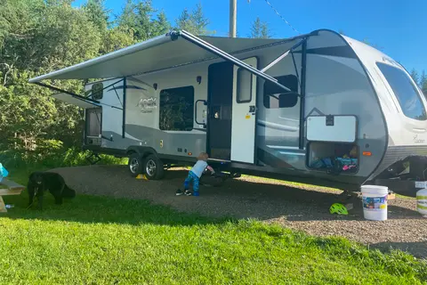 Jennifer's Coachmen Apex Travel Trailer
