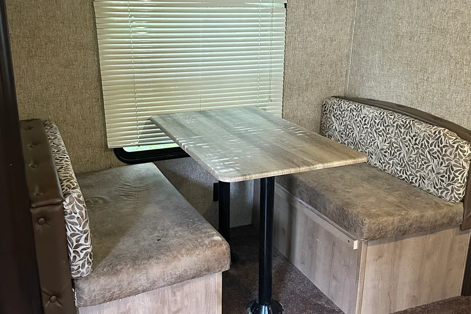 Puma Palomino Couples Trailer