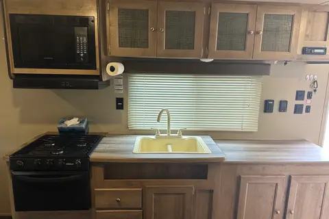 Puma Palomino Couples Trailer