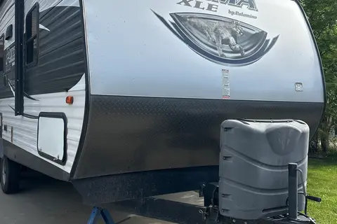 Puma Palomino Couples Trailer