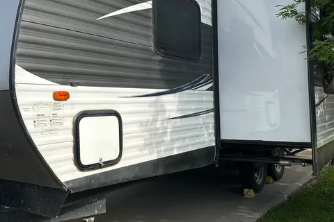 Puma Palomino Couples Trailer