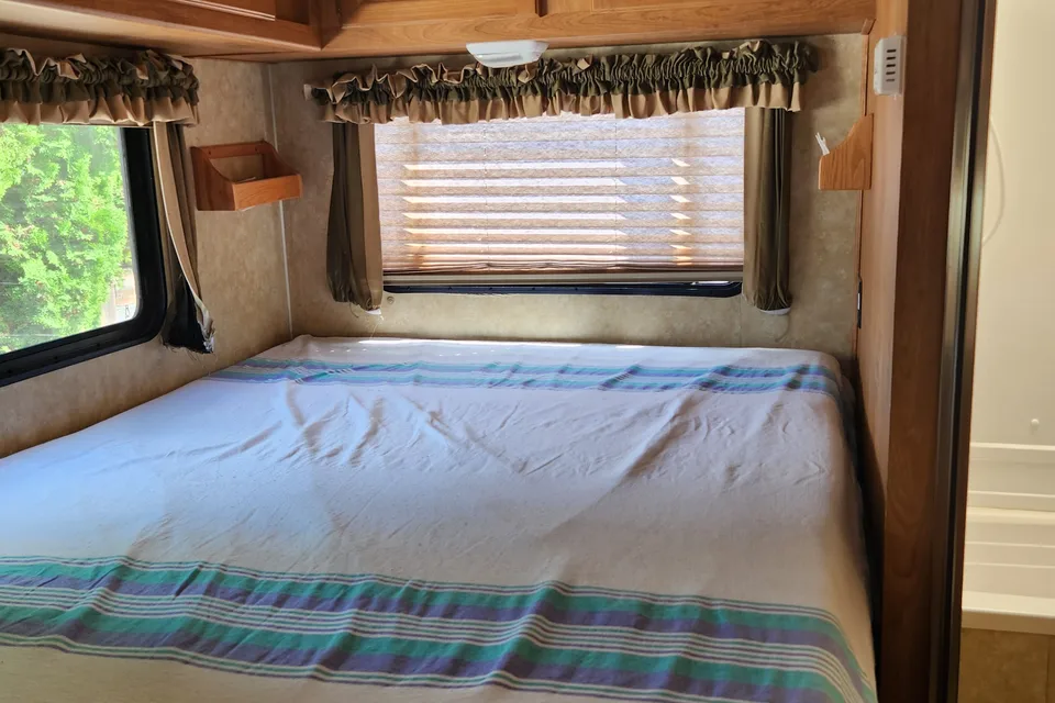Coachmen Georgieboy Class C Mini