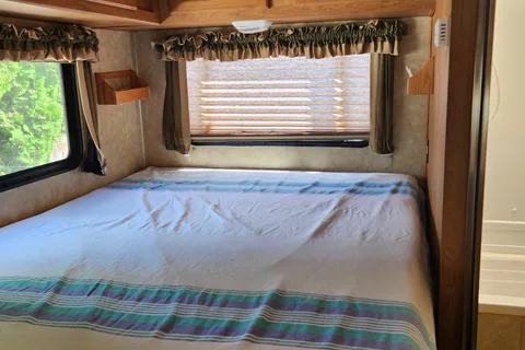Coachmen Georgieboy Class C Mini