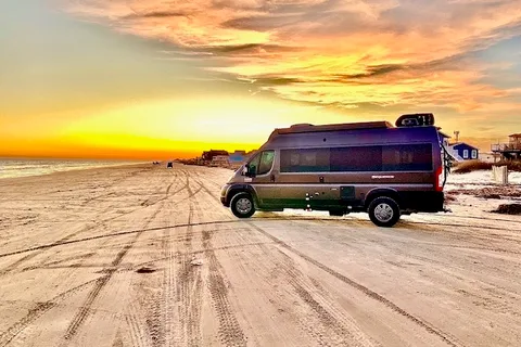 NEW! 2022 Thor Sequence 20J Luxury Family Adventure Van - Sleeps 4!