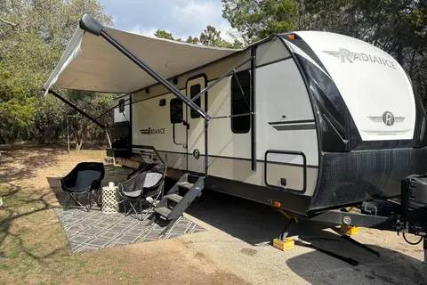 Home on the Road-Raidence 26BH Travel Trailer