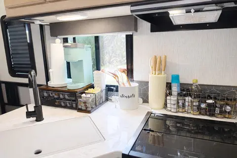 Home on the Road-Raidence 26BH Travel Trailer