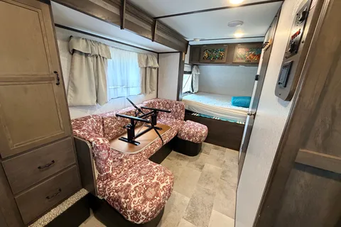 Faith’s Coleman Dutchman 1605FB Travel Trailer