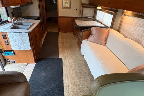 David's Winnebago Sightseer Class A