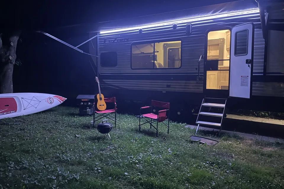 Randy's Keystone Impact Fuzion 2915 Travel Trailer