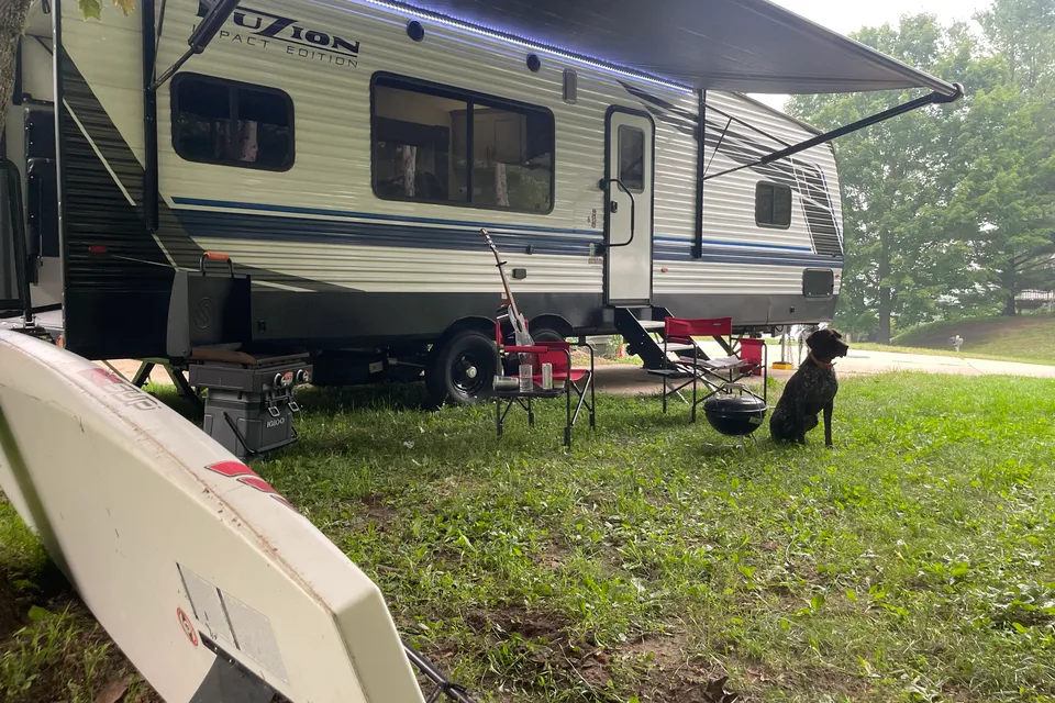 Randy's Keystone Impact Fuzion 2915 Travel Trailer