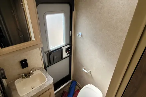 Nathan's Coachmen 32BHDSCK Travel Trailer