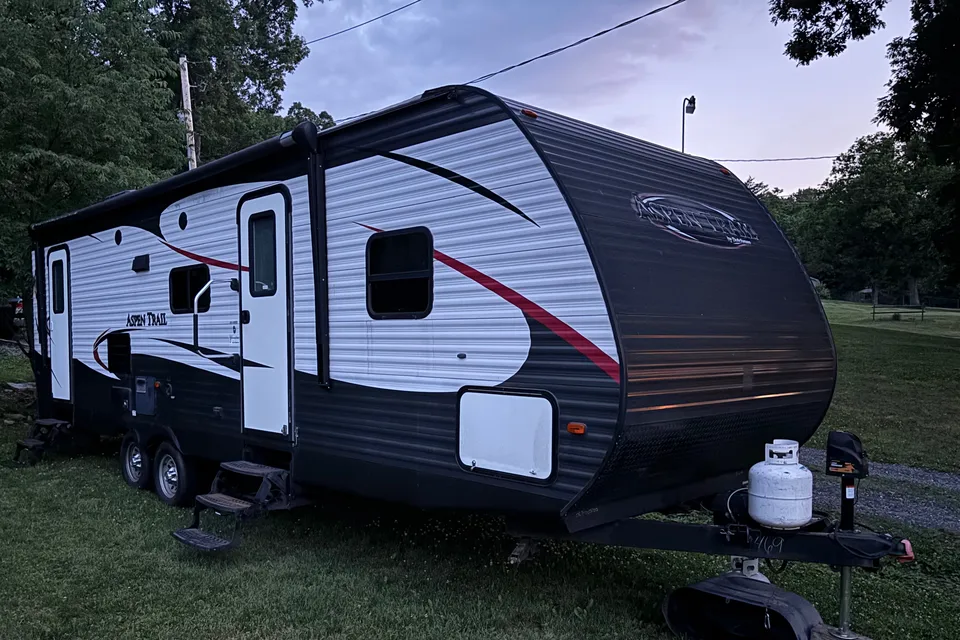 Aspen Trail 2810BHS Travel Trailer