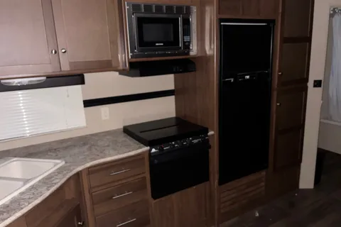 Aspen Trail 2810BHS Travel Trailer