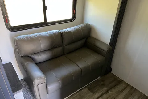 Ben Montana 385BR Fifth Wheel