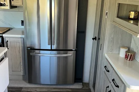 Ben Montana 385BR Fifth Wheel