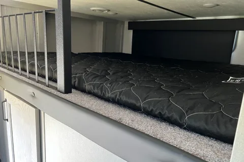 Ben Montana 385BR Fifth Wheel