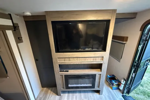 36’ Forest River Vibe Travel Trailer