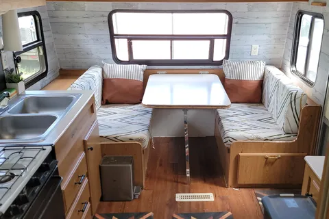 Rocky Mountain Basecamp | Fully Equipped Off-Grid Adventure Camper  21' Fleetwood Mallard
