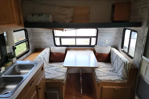 Rocky Mountain Basecamp | Fully Equipped Off-Grid Adventure Camper  21' Fleetwood Mallard