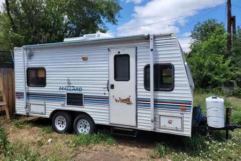 Rocky Mountain Basecamp | Fully Equipped Off-Grid Adventure Camper  21' Fleetwood Mallard