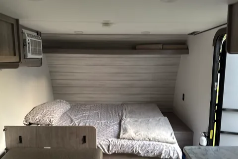 Grace -  Coleman Lantern 17B Travel Trailer