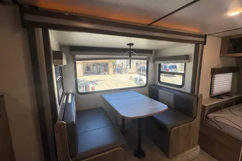 The Little Hauler 3700lb Bunk House
