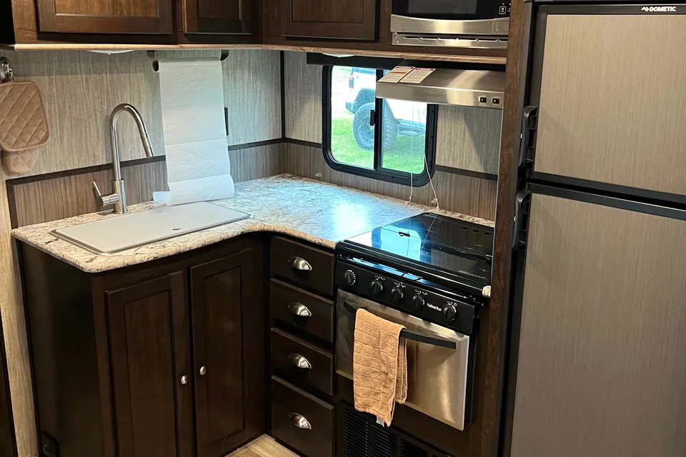Nathan's Heartland 278BH Travel Trailer