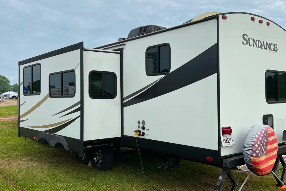 Nathan's Heartland 278BH Travel Trailer