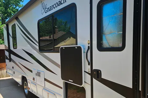 Gnarly's Gnarvee Coachman Forrest River Class C