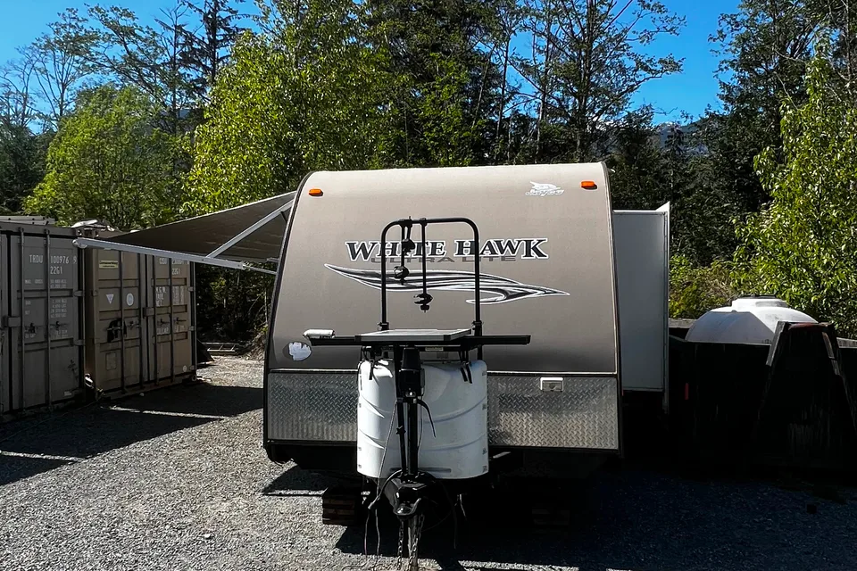 Layza’s 28 ft Jayco