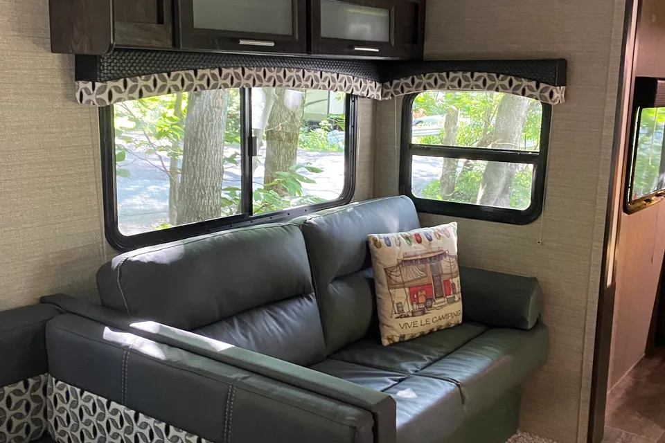 Stéphanie Coachmen Kodiak Roulotte