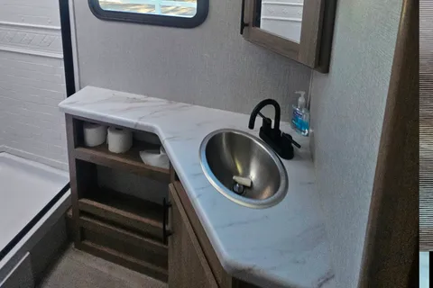Pristine 2024 Grand Design Bunkhouse