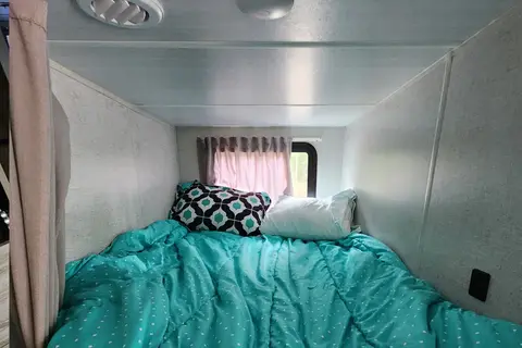 Happy Days / Starry Nights! Pet friendly! Sleeps ~8!