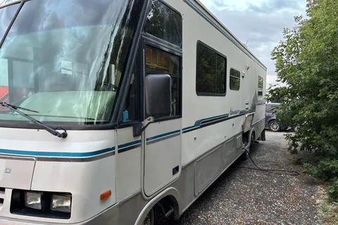 Andrii's Winnebago Adventure Class A