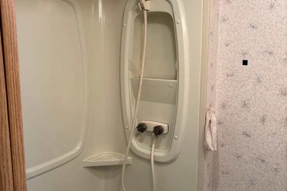 Andrii's Winnebago Adventure Class A