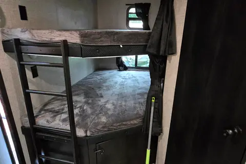 Drew's Family Jayco Jay Flight 28bhs Travel Trailer